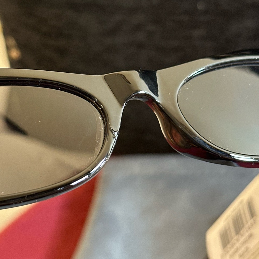 AIRE Avior in Black oval cateye skinny sunglasses - Picture 6 of 7